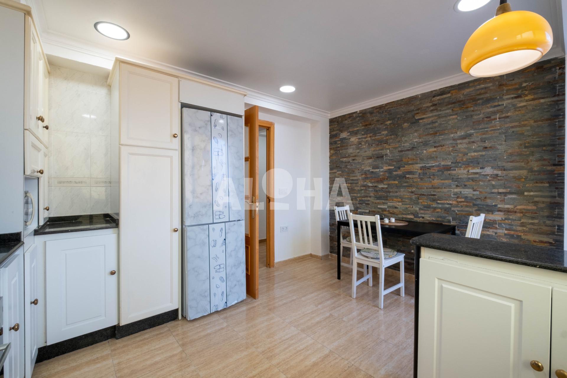 Apartamento en CEU, Alfara del Patriarca – A0681-2