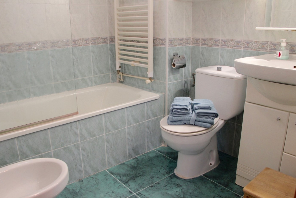 Apartamento en Av.1º de mayo, Alfara del Patriarca – A0169-3