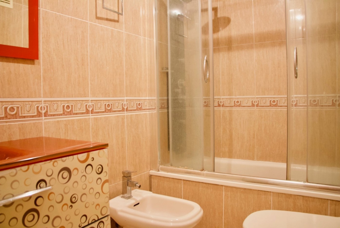 Apartamento en Calle Colon, Moncada – A0233-4
