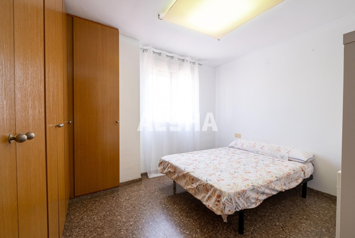 Apartamento en Av.1º de mayo, Alfara del Patriarca – A0169-3