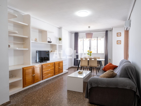 Apartamento en Av.1º de mayo, Alfara del Patriarca – A0169-3