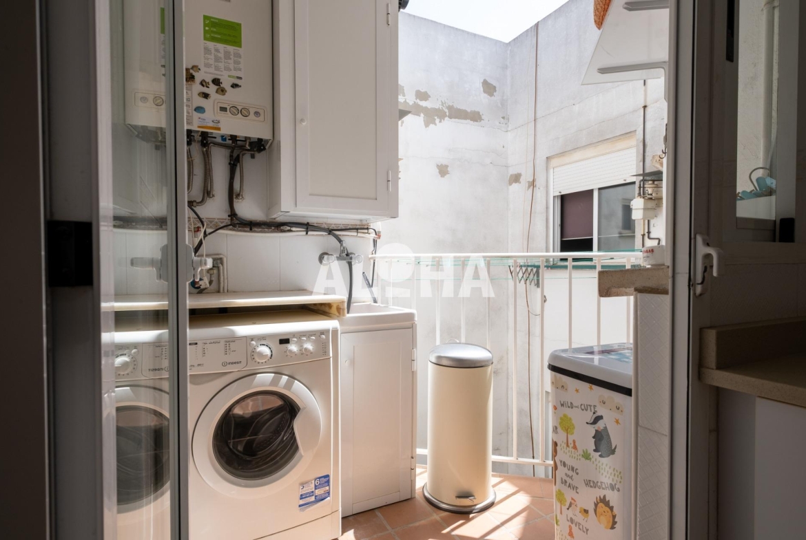 Apartamento en Av.1º de mayo, Alfara del Patriarca – A0169-3