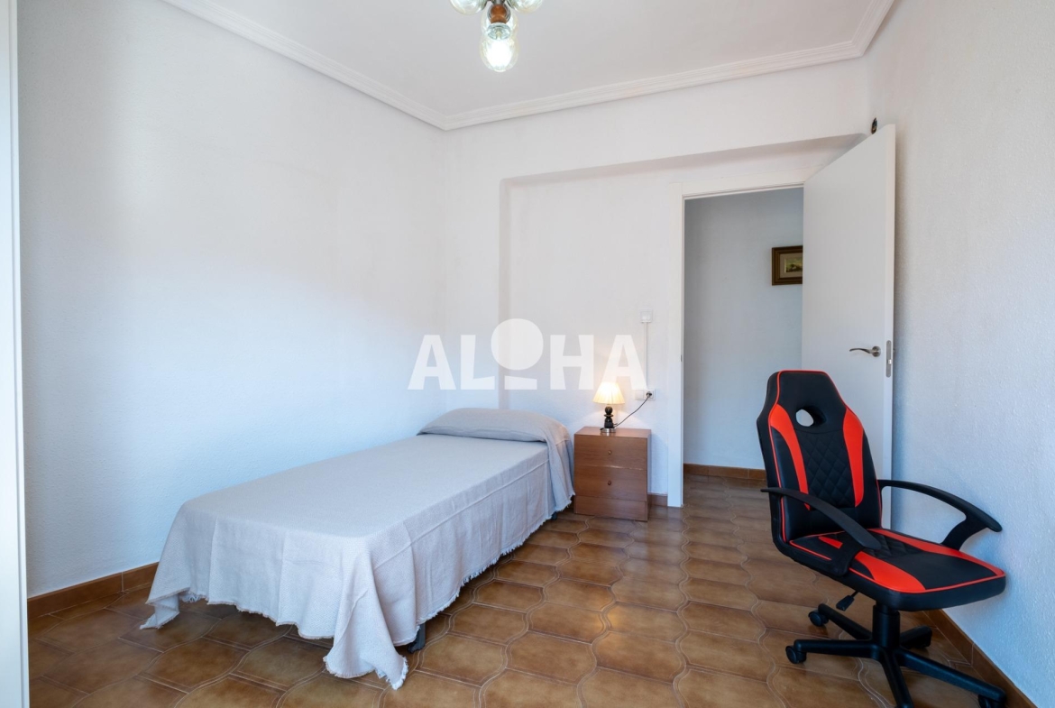 Apartamento en CEU, Alfara del Patriarca – A0737