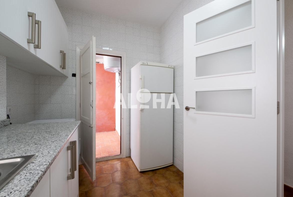Apartamento en CEU, Alfara del Patriarca – A0737