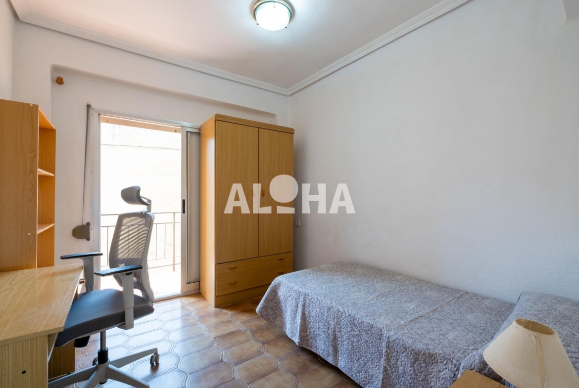 Apartamento en CEU, Alfara del Patriarca – A0737