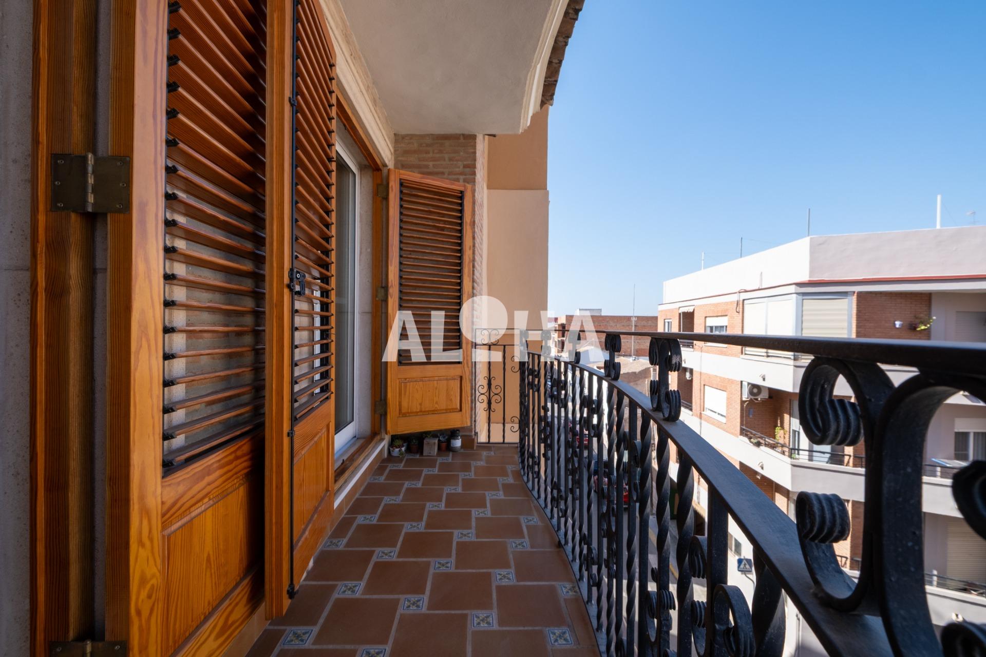 Apartamento en CEU, Alfara del Patriarca – A0743